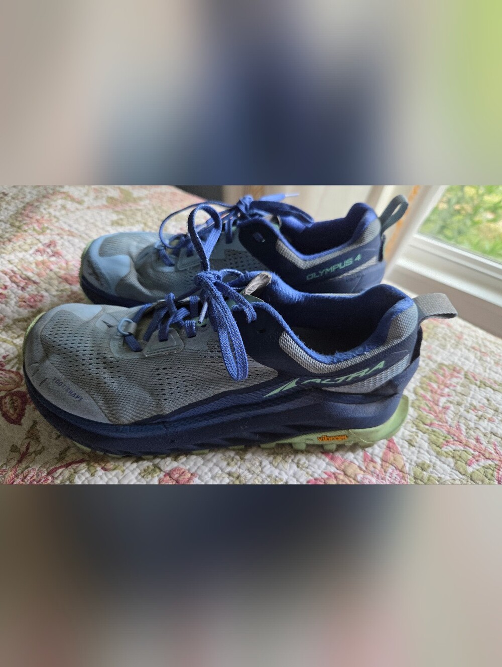 Altra Olympus 4 Vibram Trail Sneakers in Navy and Light Blue